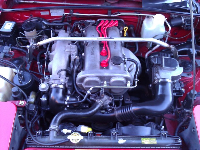 1.6 Mazda Eunos engine bay